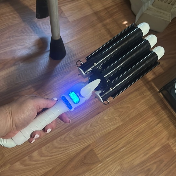Hair Waver - Picture 1 of 3